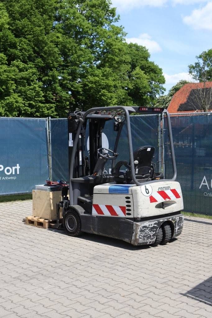 Forklift Crown SC4220-1.6 Electric 1600kg 4.37m 2009