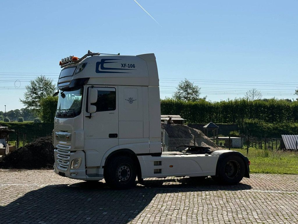 Vrachtwagen DAF XF-106 Diesel 483PK