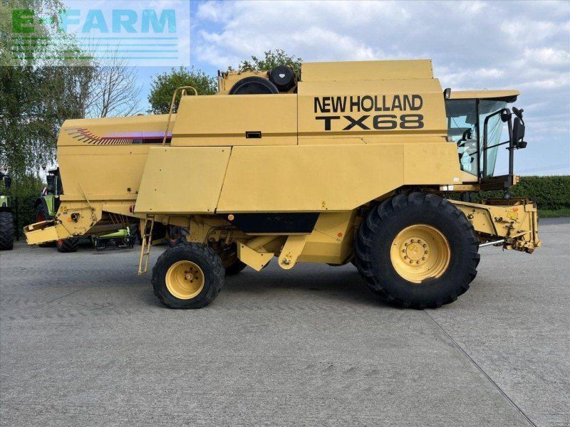 New Holland TX68