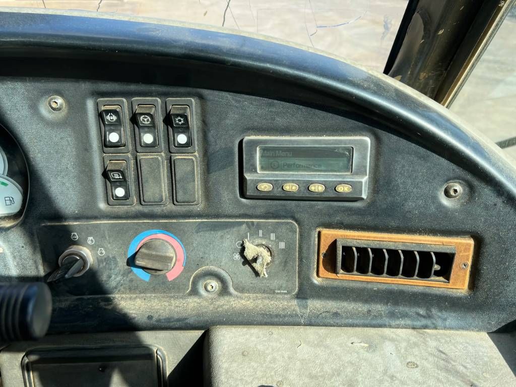 CAT 740