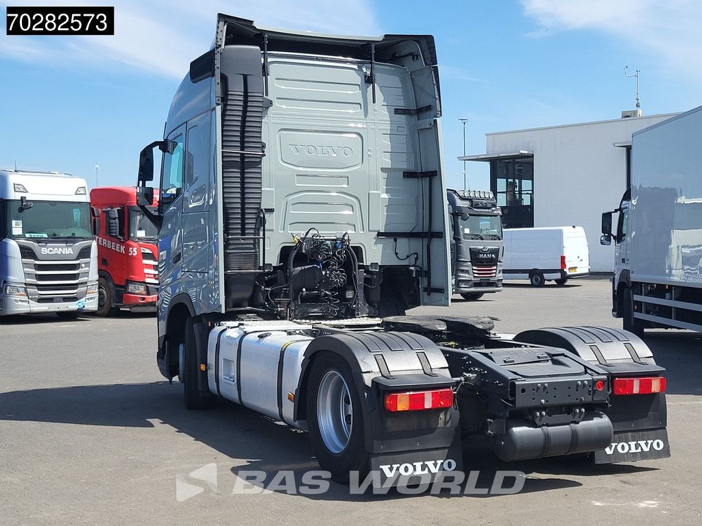 Volvo FH 460 4X2 2x Tanks VEB+ LED ACC Euro 6