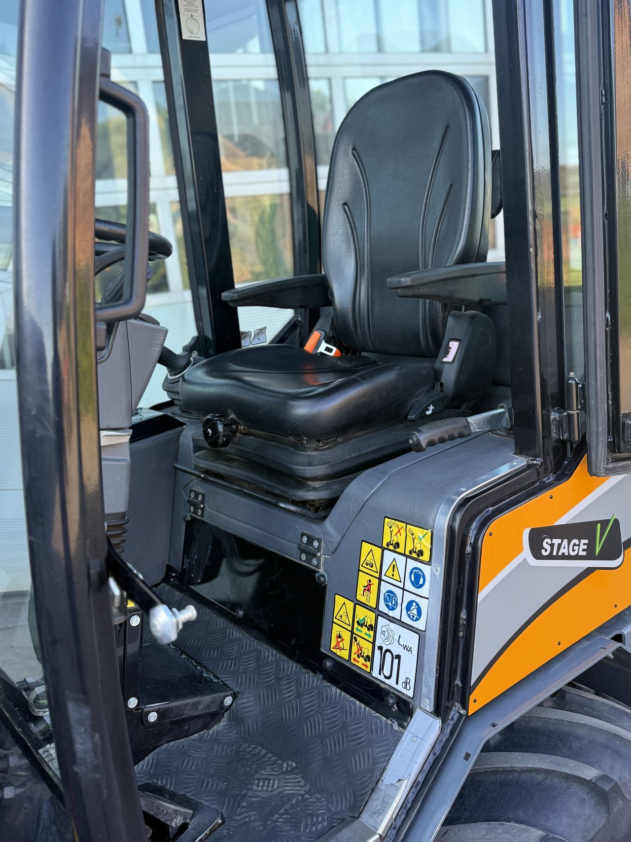 Giant g2700hd extra 570uur!