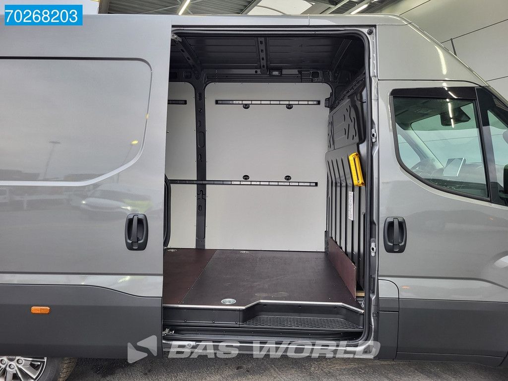 Iveco Daily 35S21 Automaat 2025 model L2H2 Trekhaak Tacho ACC LED CarPlay Velgen Camera 12m3 Klima AHK
