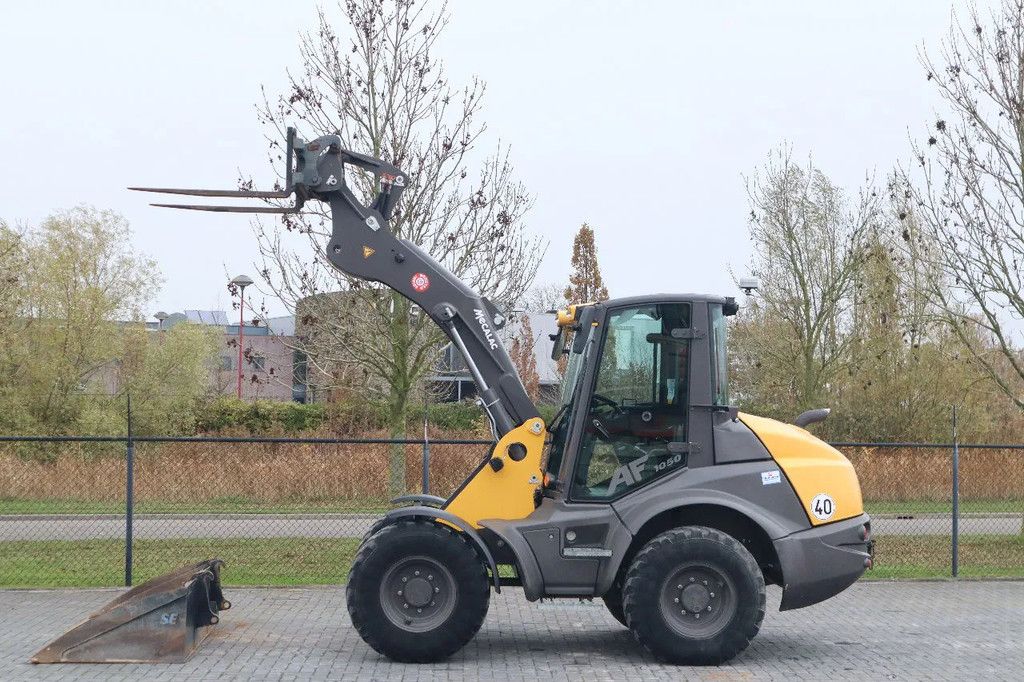 Mecalac AF 1050 | BUCKET | FORKS | HYDR. QUICK COUPLER