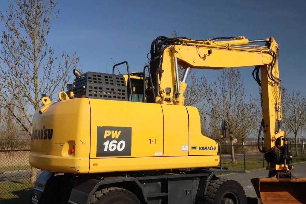 Komatsu PW160-11 | ENGCON TILTROTATOR | BUCKET | TRAILER HYDR.