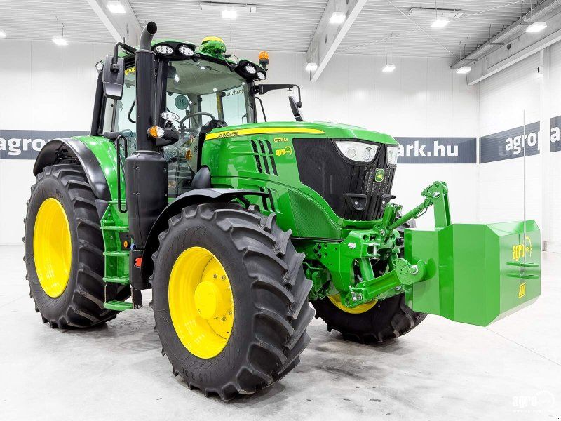 John Deere 6175M