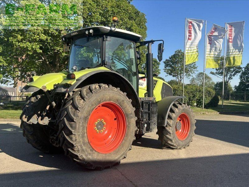 Claas AXION 800