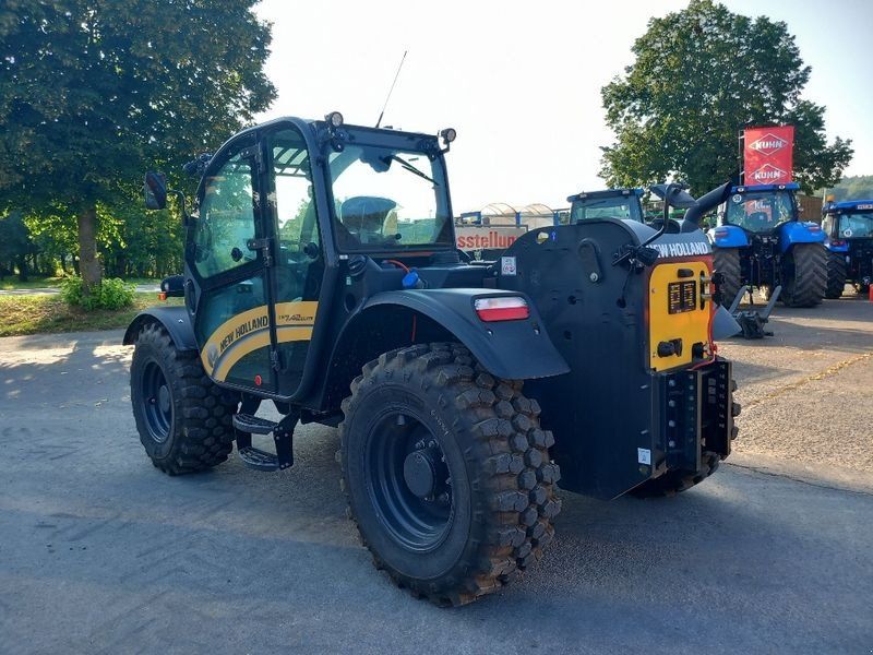 New Holland TH 7.42 Elite