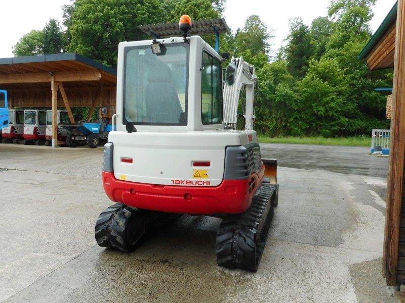 Takeuchi TB 250 ( 4.965kg ) hydr. SW + 2 Löffel + alle Le