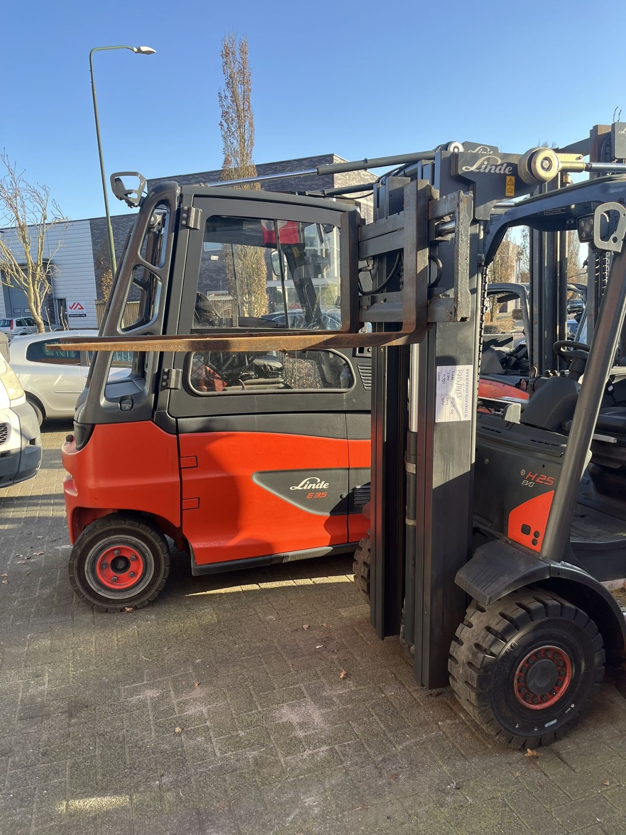 Linde H25D-02 te koop, diesel / 2.5 ton / triplex mast