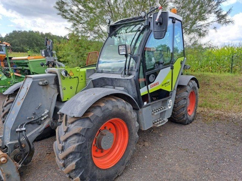 Claas SCORPION 746 VARIPOWER