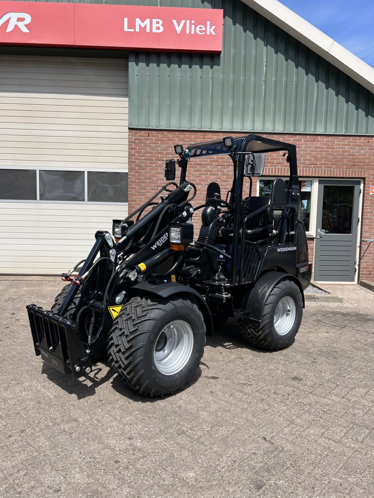 Weidemann 1280 special black edition