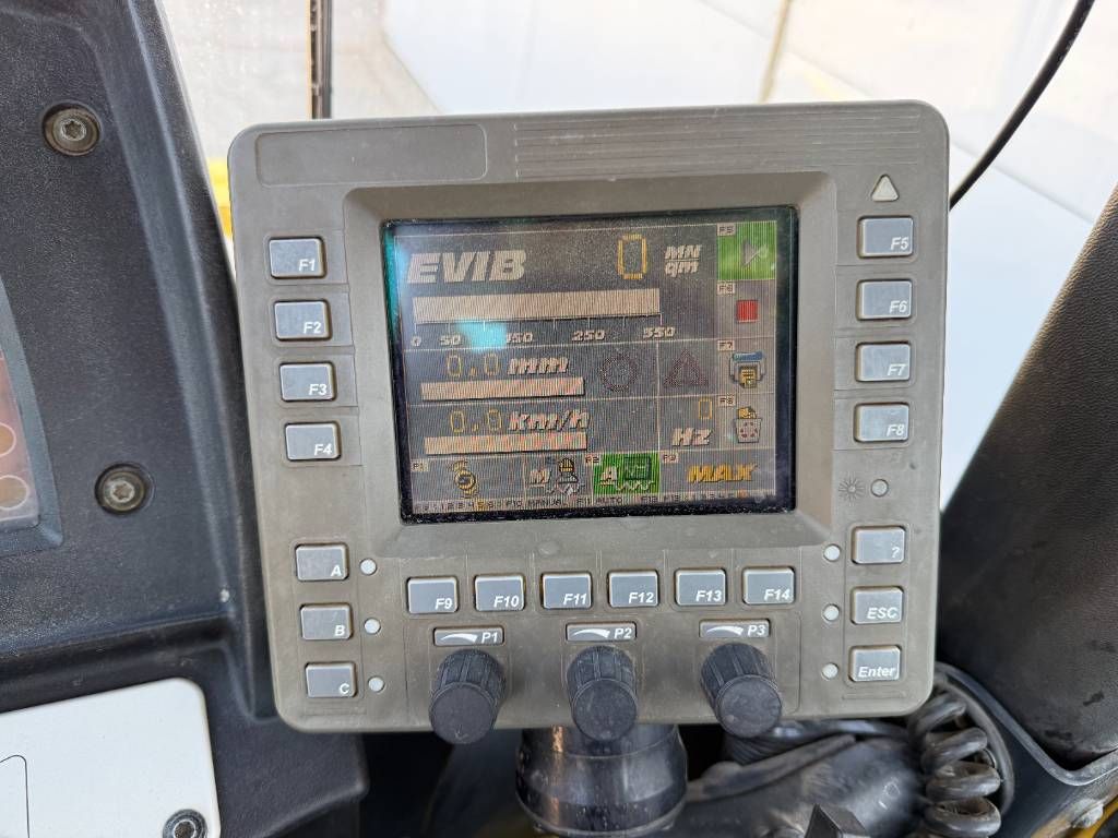 Bomag BW213DH-4 - Evib/BVC / German Machine