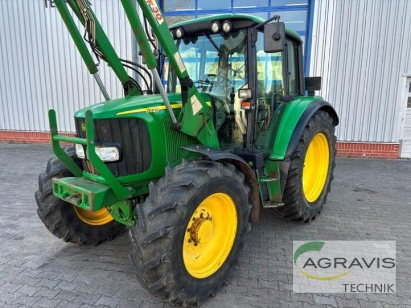 John Deere 6320