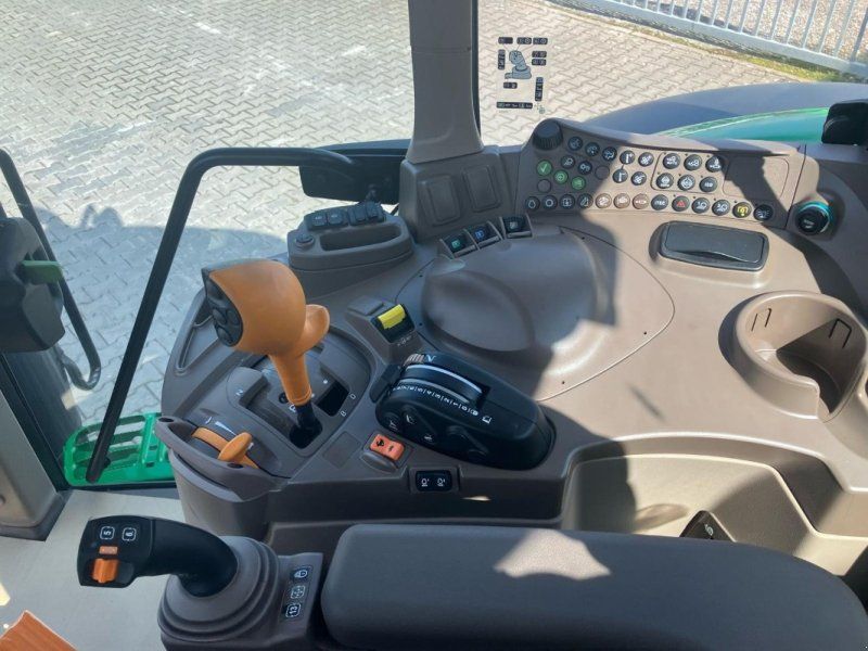 John Deere 6155M