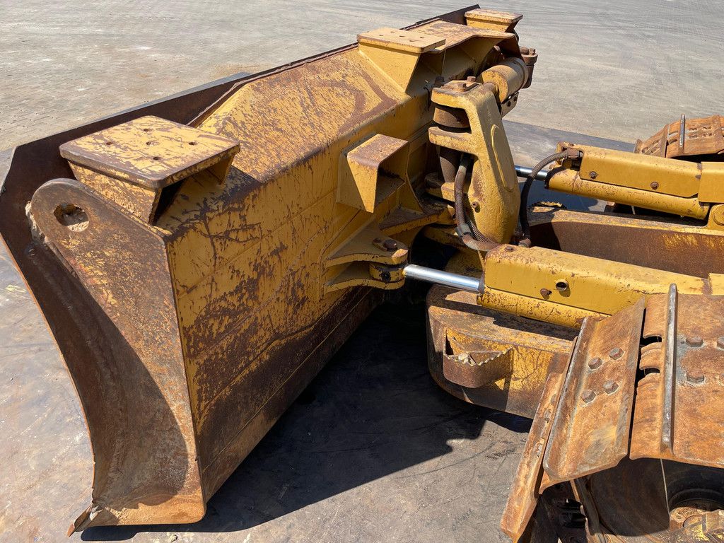 Caterpillar D6N XL