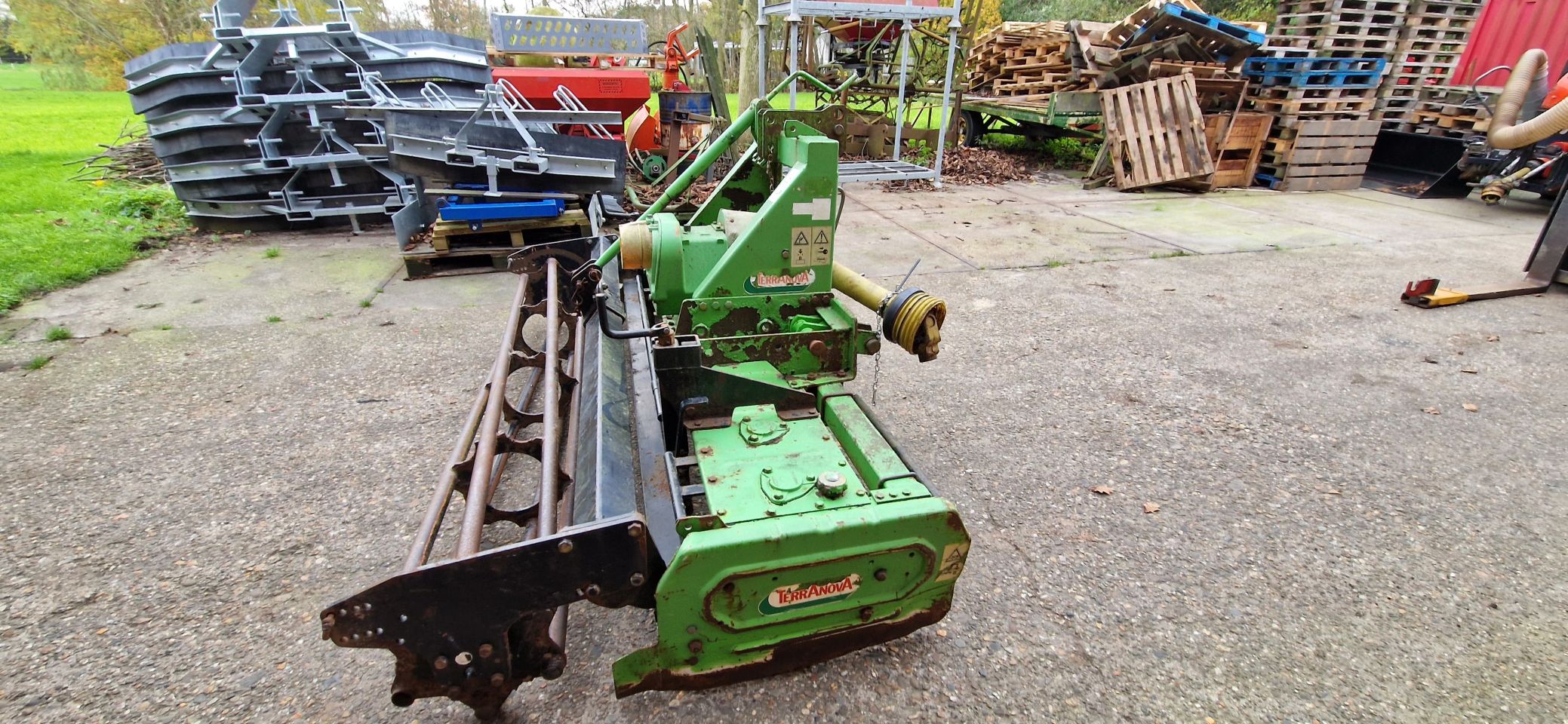 Terranova rotorkopeg met kooirol
