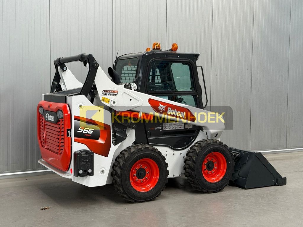 Bobcat S 66 High Flow Hand/Foot control KH8422