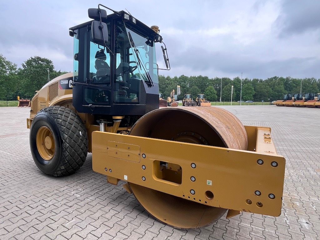 CAT CS66B