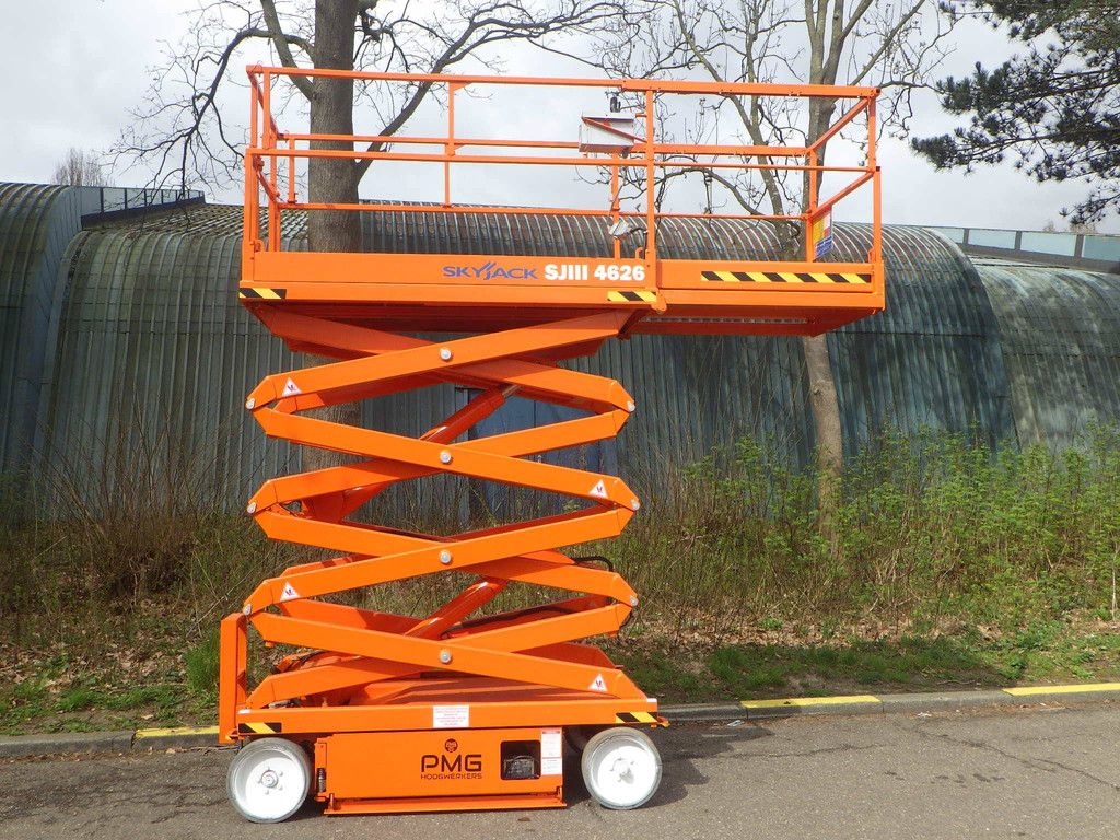 Schaarhoogwerker Skyjack SJ4626 Elektrisch 9.92m 2011 met Transportaanhanger Vlemmix Nieuw