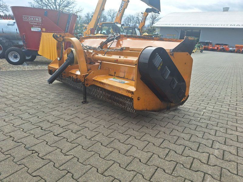Berti TSB 285 mit hydr. Heckklappe