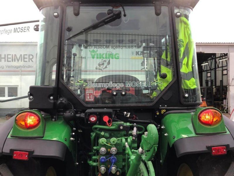 John Deere 5105GF Stoll Frontlader opt. 3-Seite Anhänger