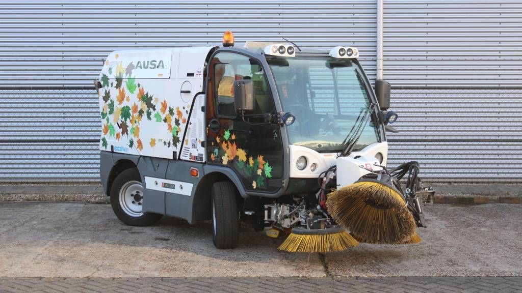 Ausa B200H Veegmachine