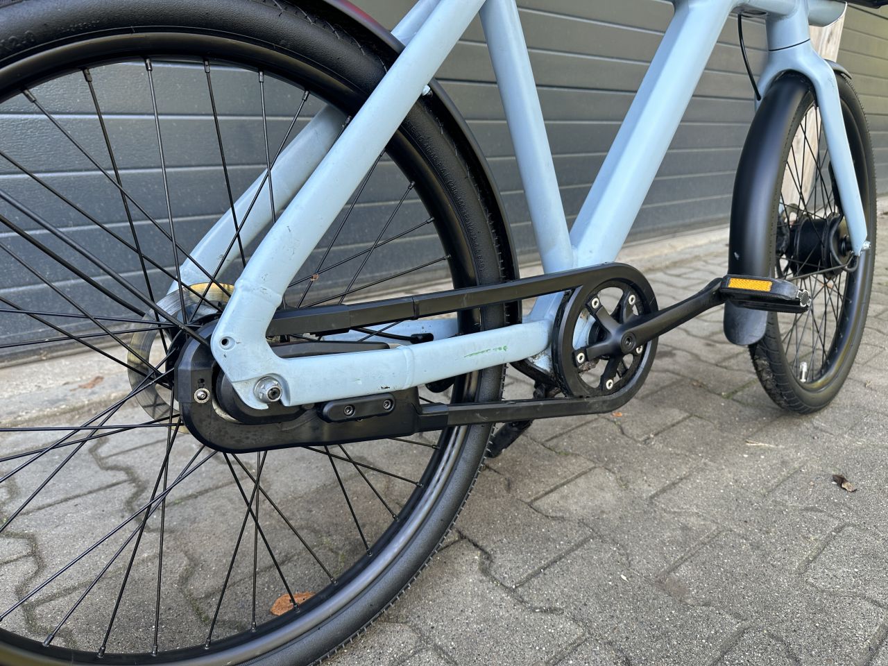 Vanmoof x3 dark: zgan. 744km, incl. btw en Factuur