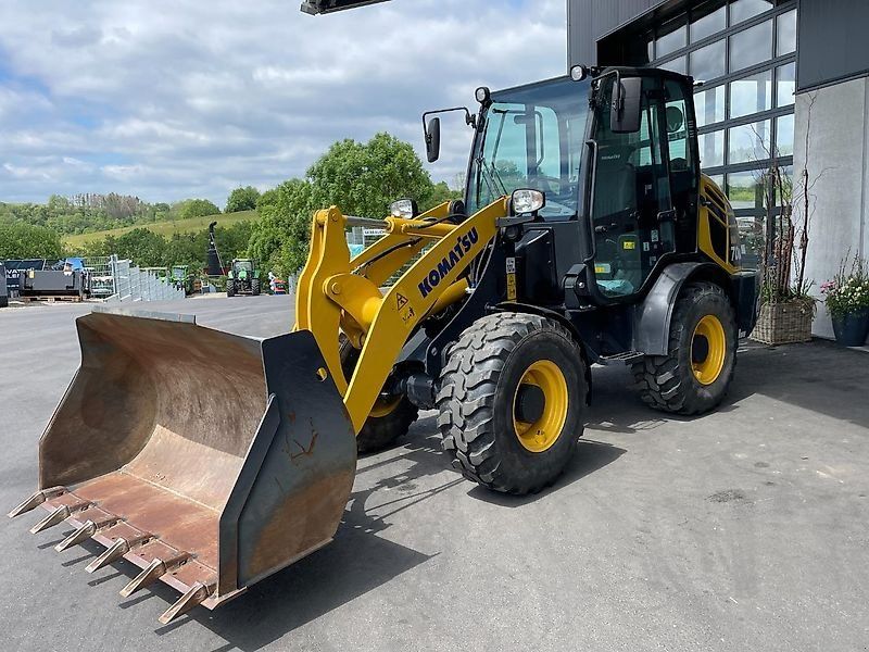 Komatsu WA 70M