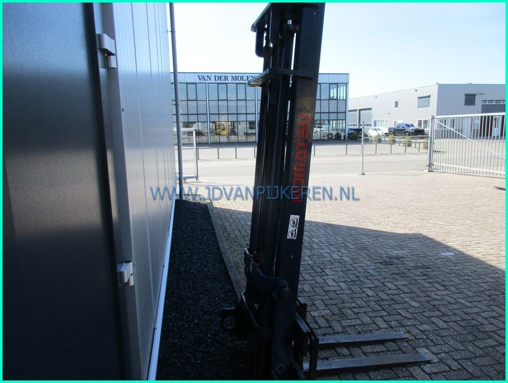 Nette hefmast / doorkijkmast + sideshift + vorken