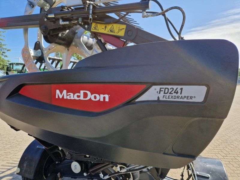 MacDon FD241 nahme Claas