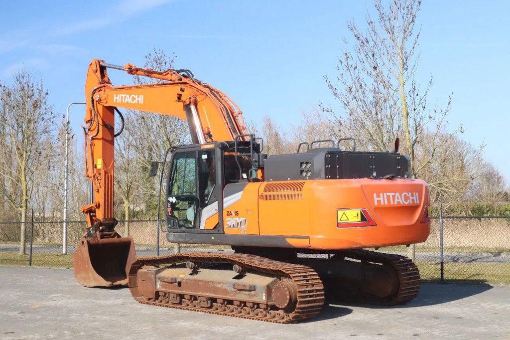 Hitachi ZX300 LC-7 | BUCKET | QUICK COUPLER | GOOD U/C!