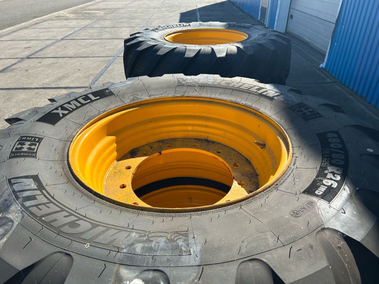 Michelin XMCL 480/80R26 op 12g JCB velgen