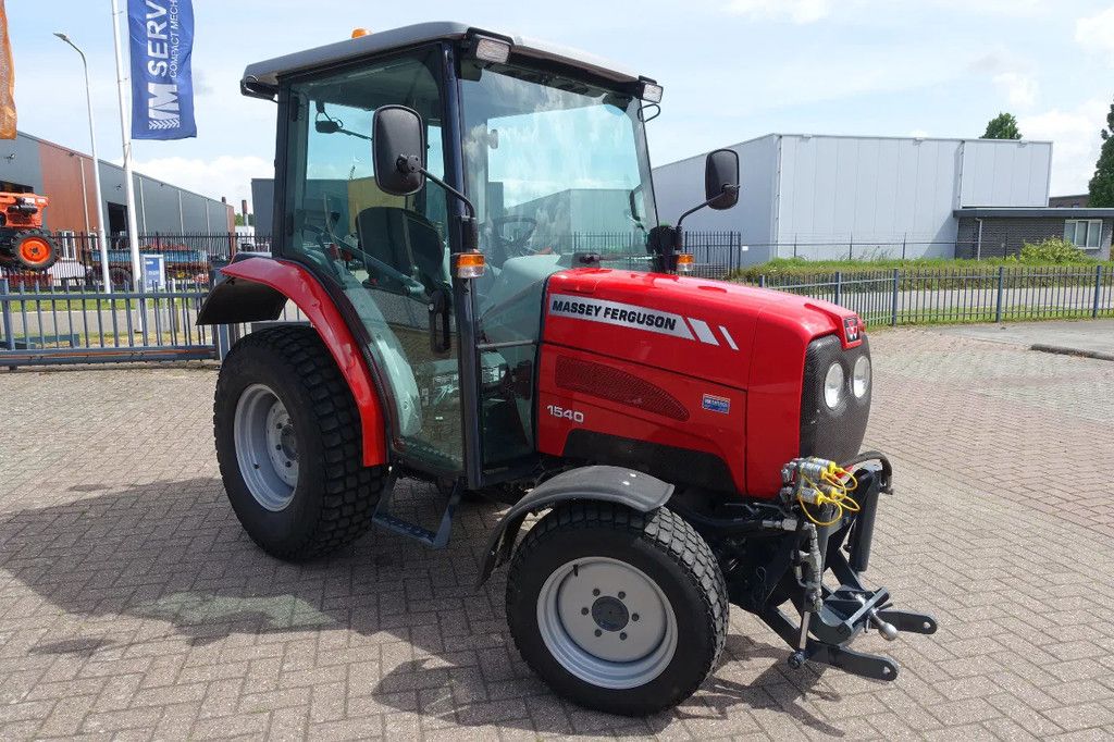 Massey Ferguson 1540 4wd / 04650 Draaiuren / Full Options