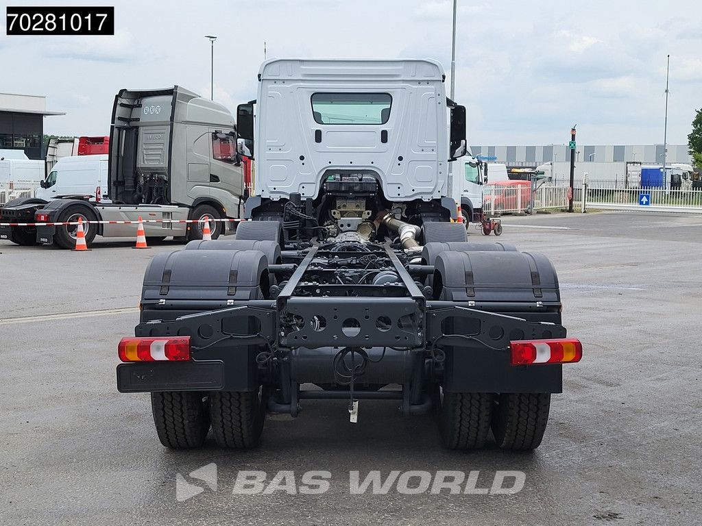 Mercedes Arocs 3743 8X4 NEW chassis Big-Axle Alcoa's Euro 6