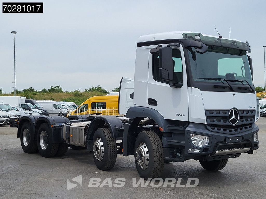 Mercedes Arocs 3743 8X4 NEW chassis Big-Axle Alcoa's Euro 6