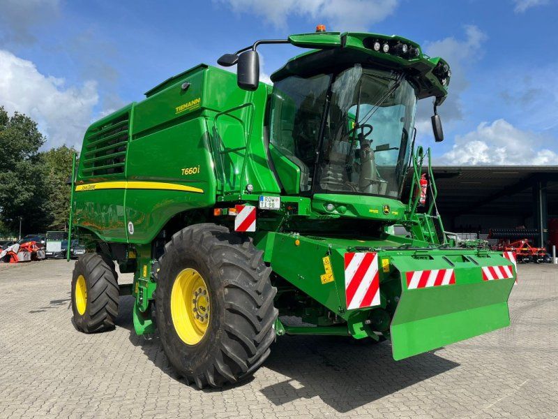 John Deere T660