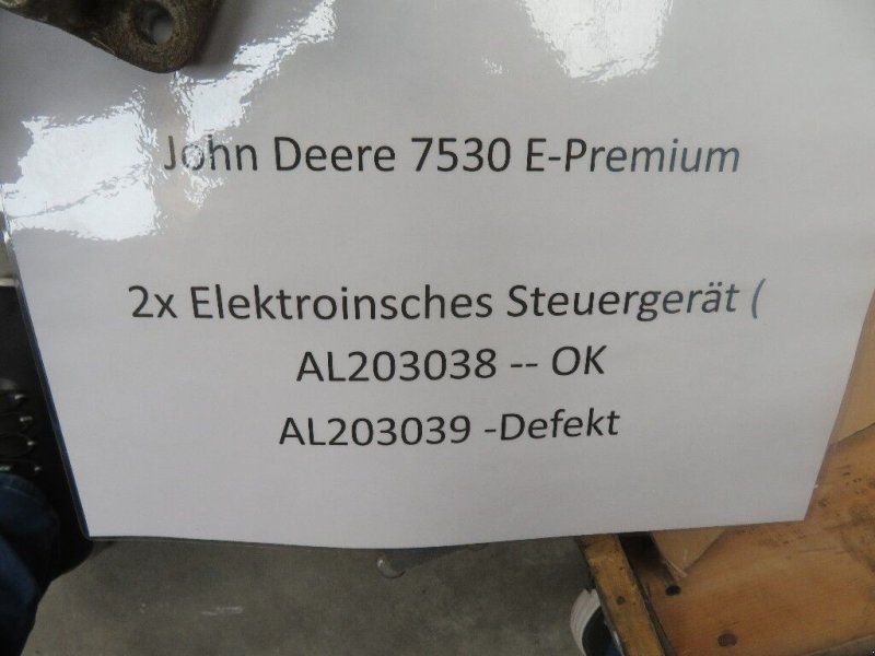 John Deere 7530 E Premuim