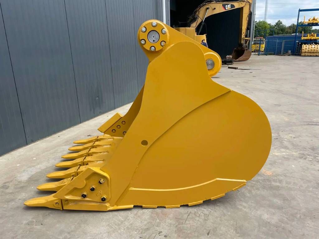 CAT 349E - UB