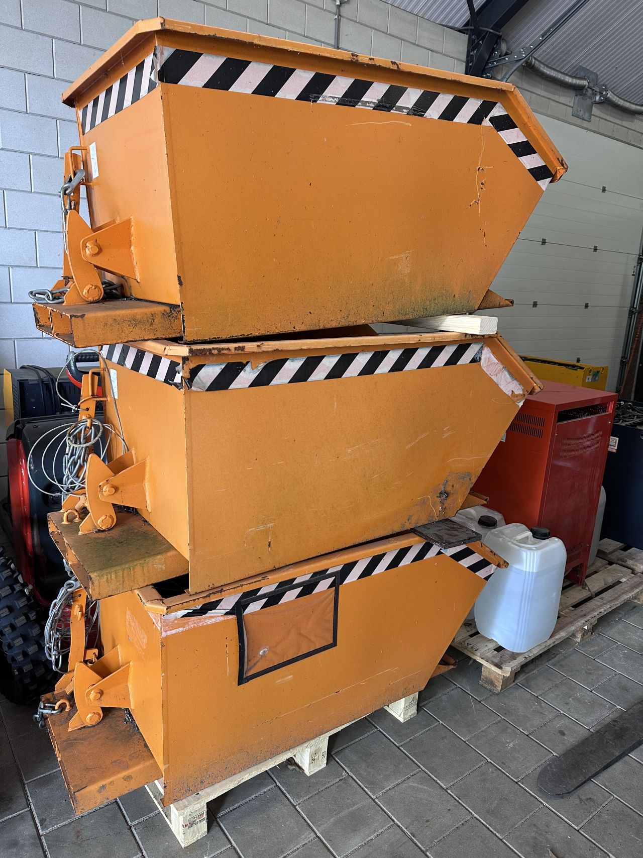 Heftruck kantelbak container kantelcontainer