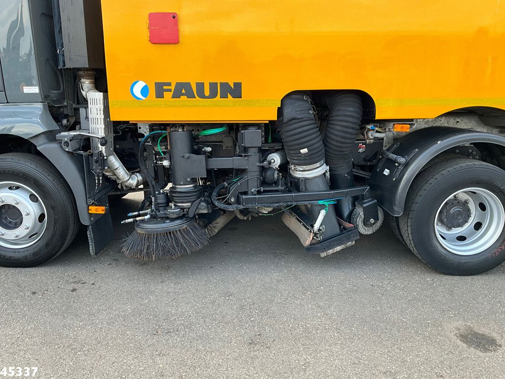 Renault Midlum 270.15 Faun ViaJet 6 veegmachine Just 83.824 km!