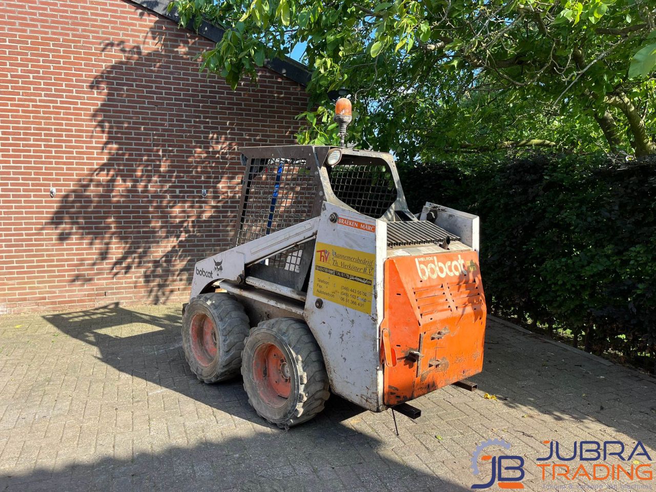 Bobcat 631 Schranklader & Toyota 8SDK Graafmachine Beide Defect!