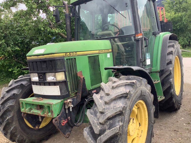 John Deere 6400