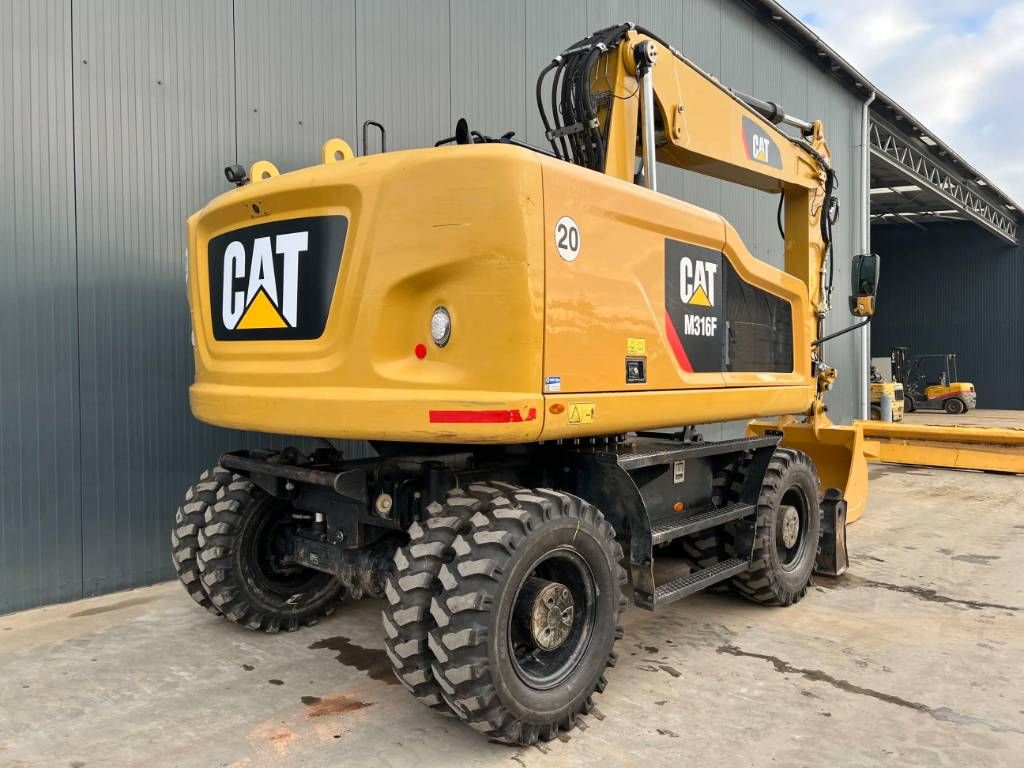 CAT M316F