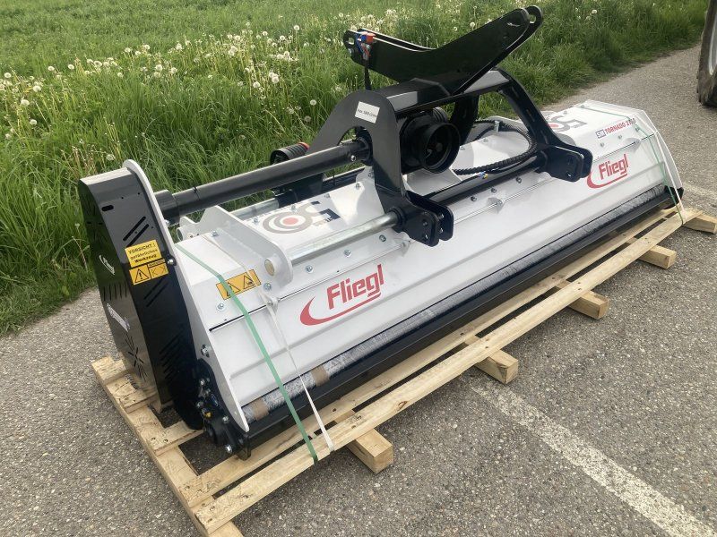 Fliegl Tornado 2750 Edition