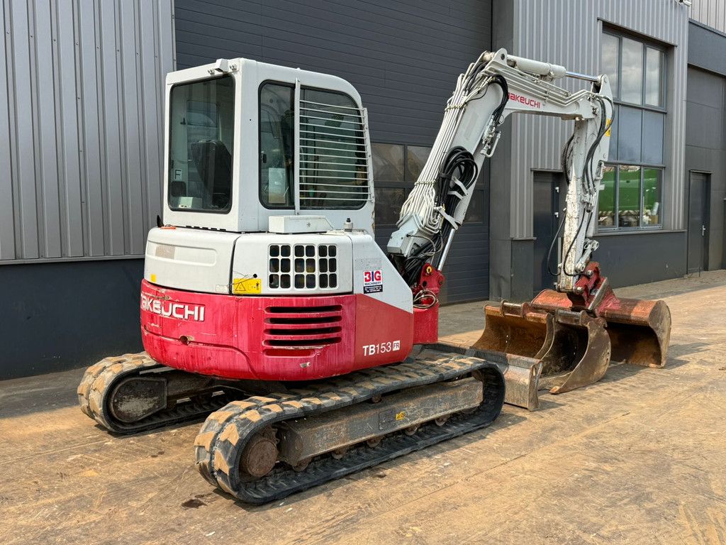 Takeuchi TB153