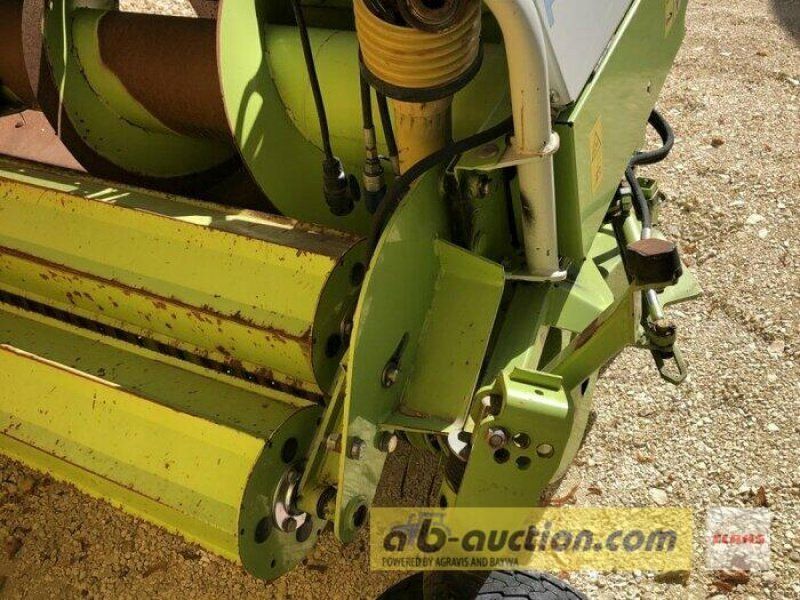 Claas PickUp 300 HD