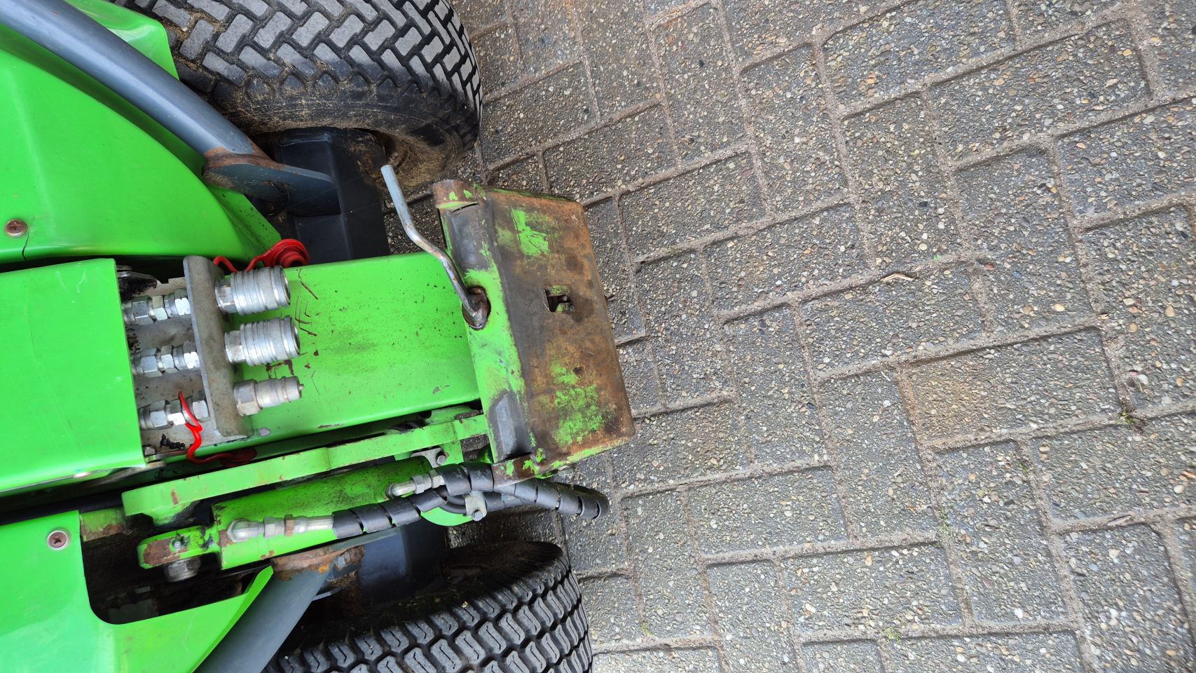 Avant minishovel