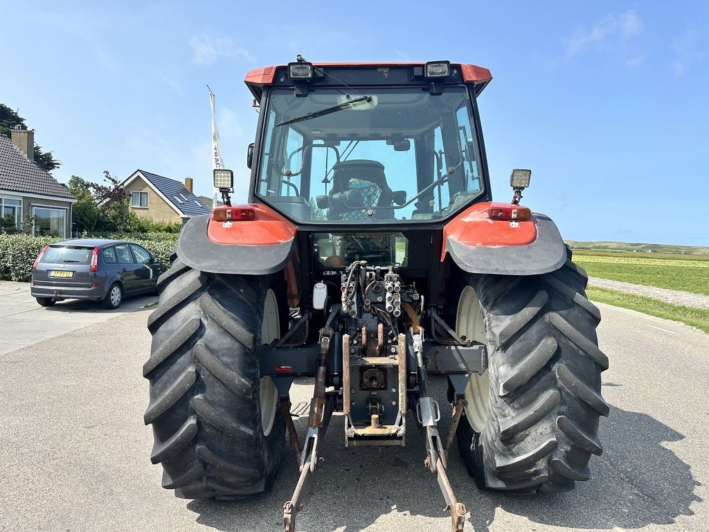 New Holland M135