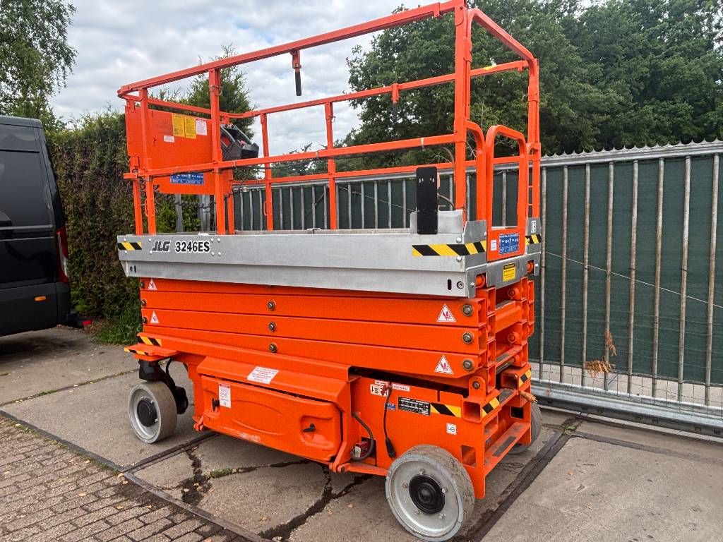 JLG 3246 ES schaarlift 12m JLG hoogwerker